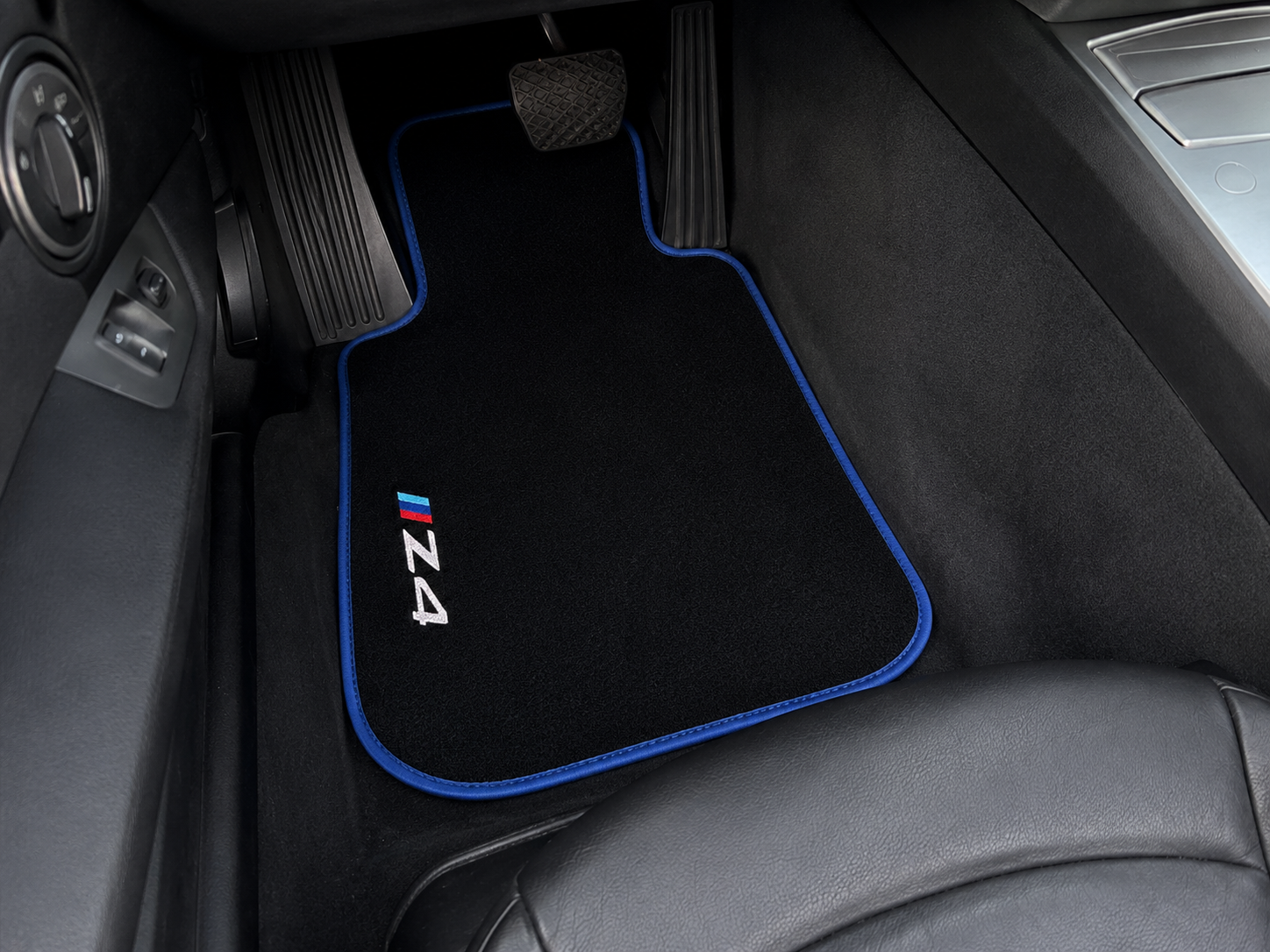 For All BMW Z4 G29 (2018-2026) Model Carpet Car Floor Mats Custom fit for BMW Model Z4 Design Carpet Liner